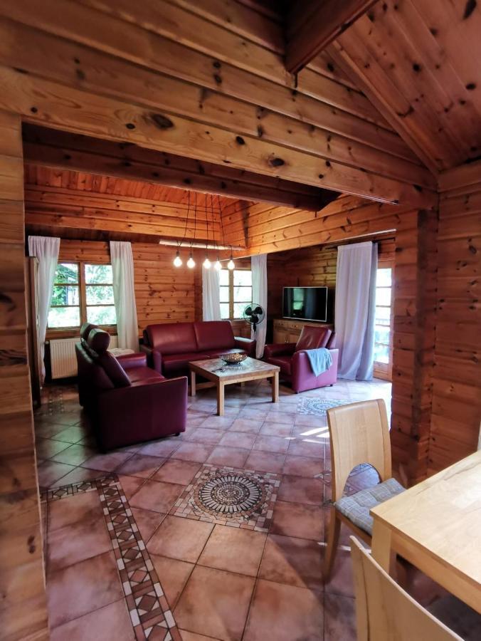 Blockhaus Am Twistesee Mit 3 Schlafzimmern Bad Arolsen Luaran gambar