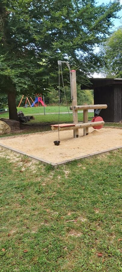 Blockhaus Am Twistesee Mit 3 Schlafzimmern Bad Arolsen Luaran gambar
