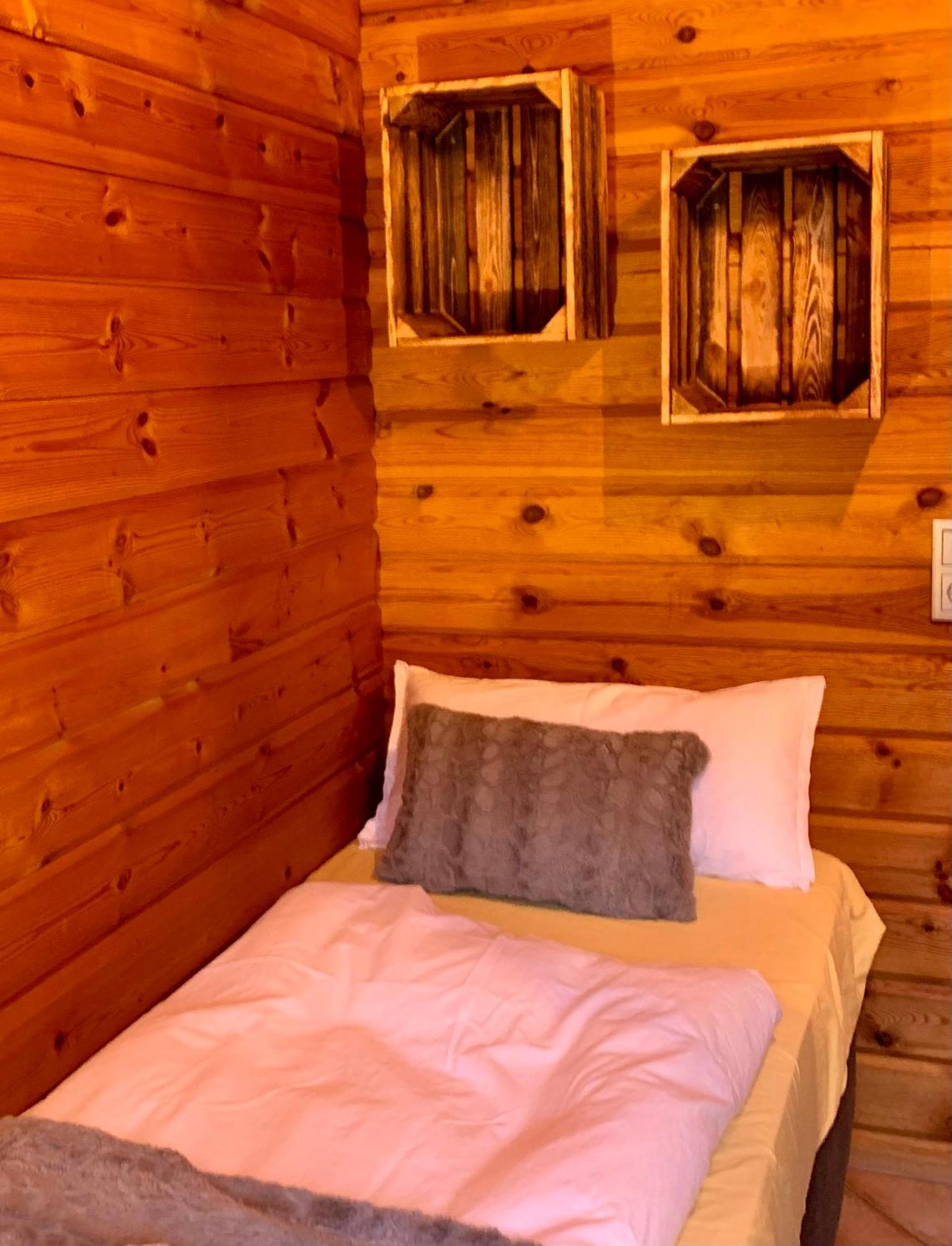 Blockhaus Am Twistesee Mit 3 Schlafzimmern Bad Arolsen Luaran gambar